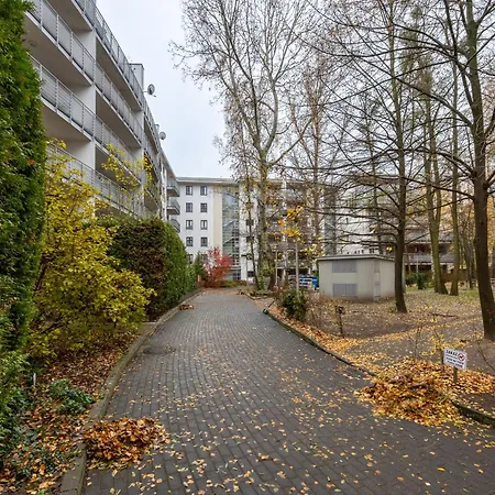 Olbrachta Garden By Bookinghost *