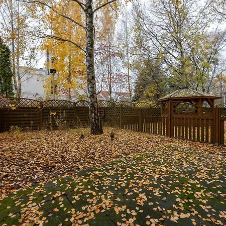 Apartamento Olbrachta Garden By Bookinghost