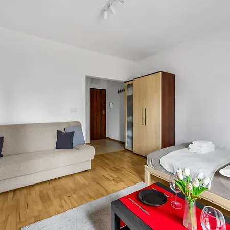 Olbrachta Garden By Bookinghost Warschau