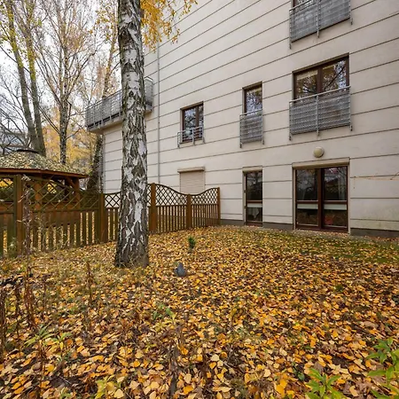 Olbrachta Garden By Bookinghost Warschau