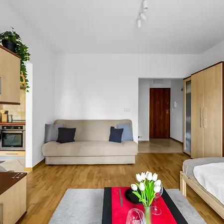 Apartment Olbrachta Garden By Bookinghost Warschau